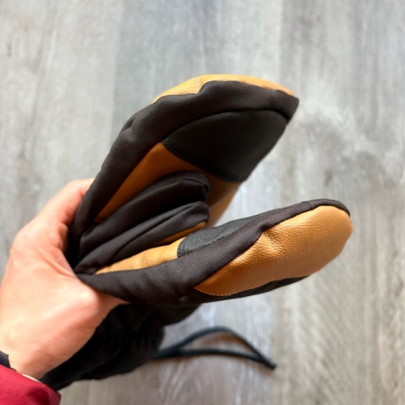 NWOT 686 Women's Jubilee Snow Mitt Size M Black / Brown - Picture 7 of 12